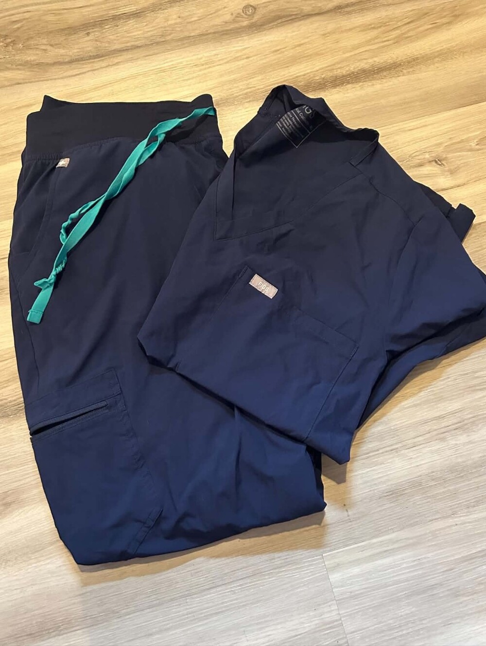 Figs Scrub Jogger Set